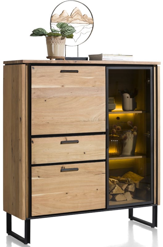 Tokyo highboard