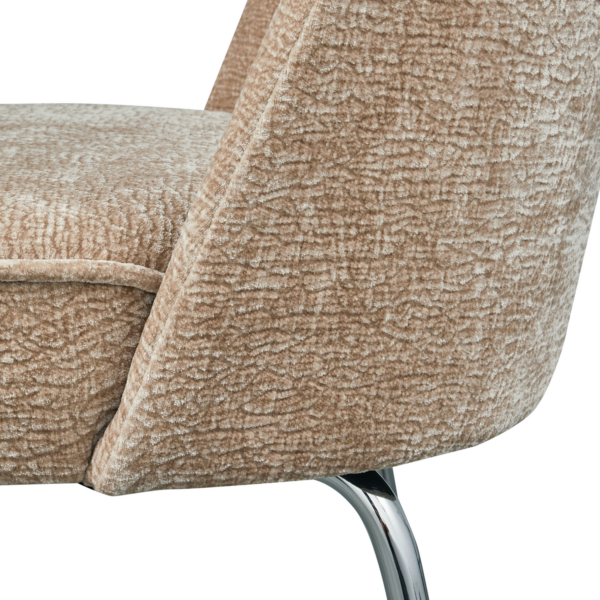 BePureHome Vogue eetkamerstoel 3d chenille zand chrome poot Beige|Bruin Eetkamerstoel